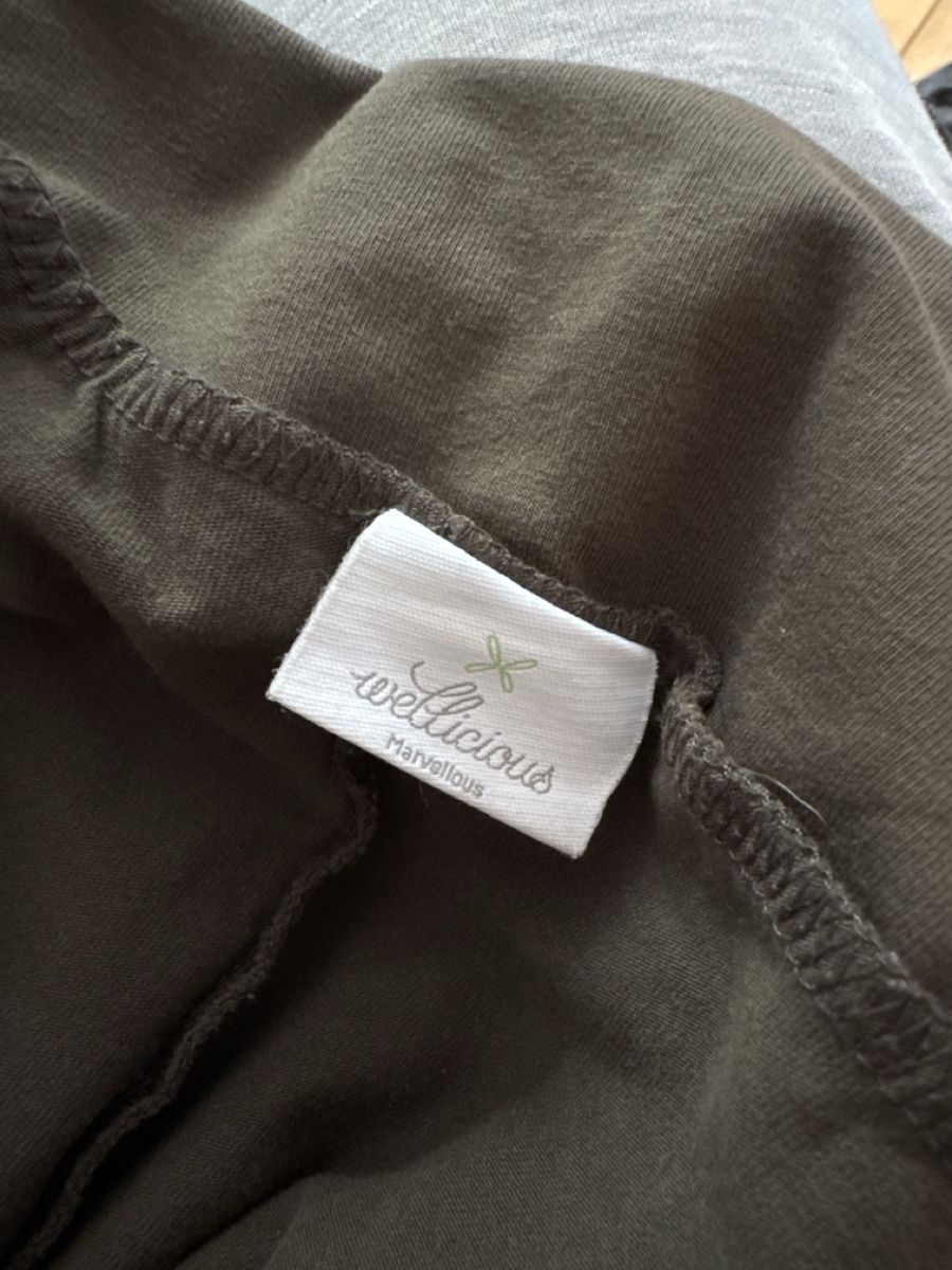 Leggings: Olive Green Leggings – Usato da solothurn venduto da mil_ja.t 5