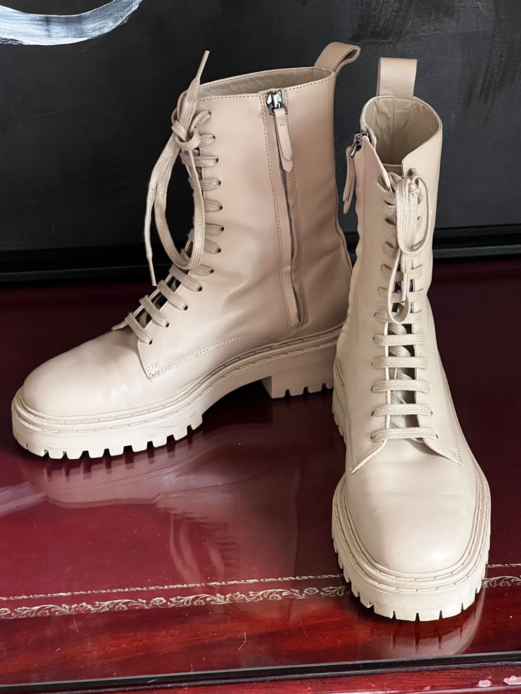 Massimo Dutti Scarpe da donna: Stiefeletten aus echtem Leder, Gr.39 – Nuovo (secondo la descrizione) da Oberwil BL venduto da AnnaFriedrich 1