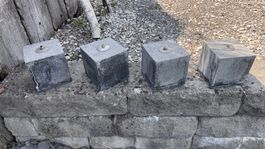 4 massive stilvolle Gartenfackeln mit Öllampeneinsatz