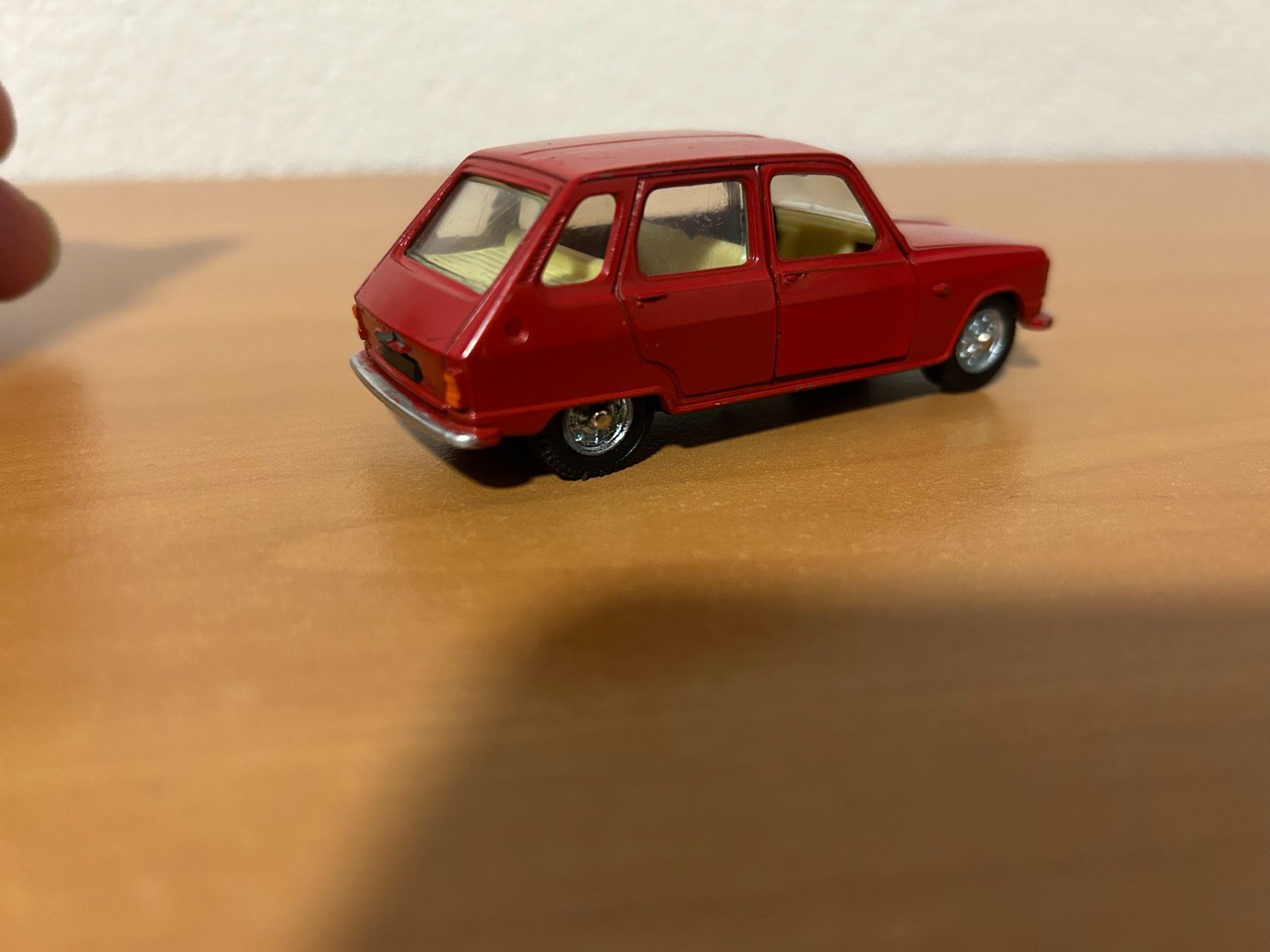 Renault Modellautos: Renault 6 1:43 Pilen – Gebraucht aus Schafisheim von Ducati57 3