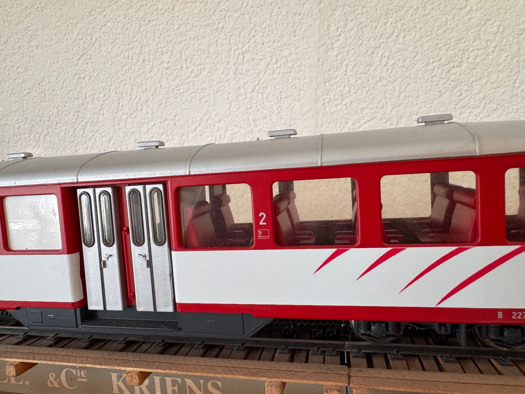 Roco Modellini di ferrovie: Fama Utz/Roco AlpinLine MGB 2.Klasse Mitteleinstieg Eigenbau – Usato da Bottmingen venduto da Dhaldimann 4