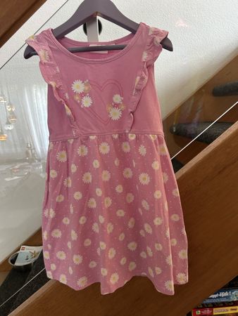 Süsses Kleid Gr. 110/116