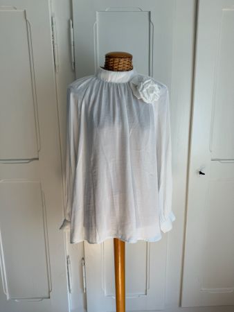 Satin Blusenshirt weiss fliessend L