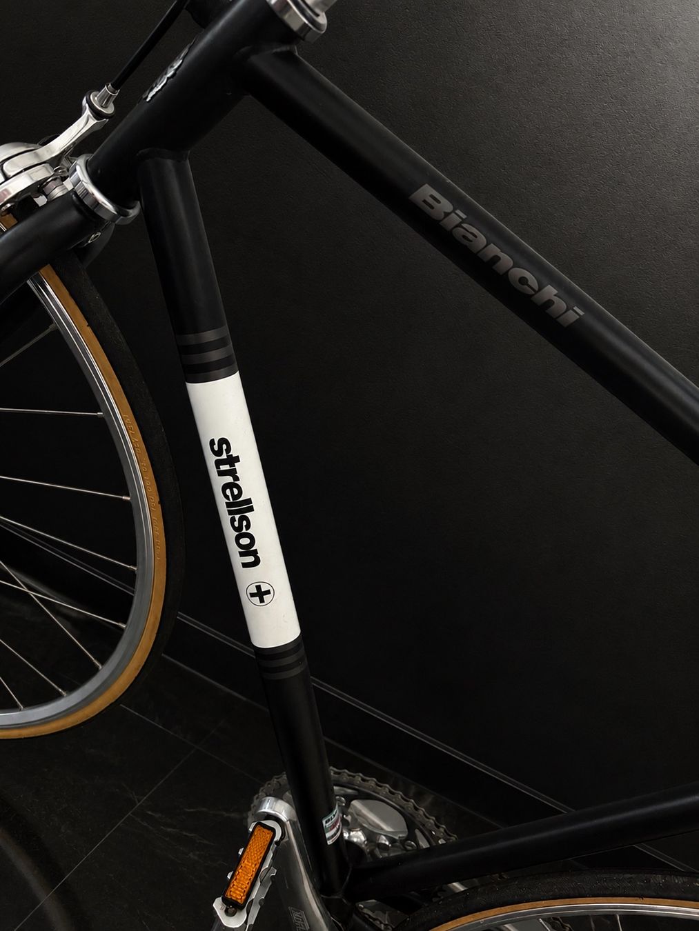 Bianchi Biciclette: Rennvelo Bianchi x Strellson Singlespeed / Fixie – Nuovo (secondo la descrizione) da Triboltingen venduto da leon0110 1