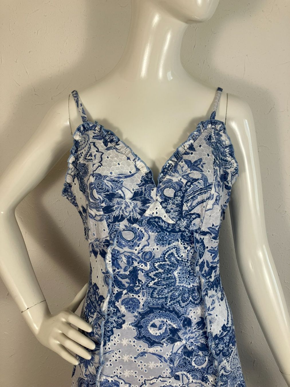 Guess Kleider: GUESS Sommerkleid Gr.M – Gebraucht aus Laupen ZH von kar_lfz6 2