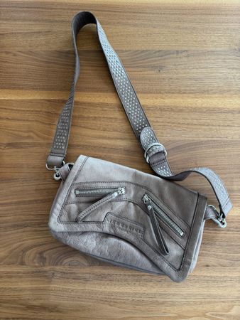 Liebeskind Berlin Leder-Umhängetasche Taupe/Grau, 29 × 17 cm