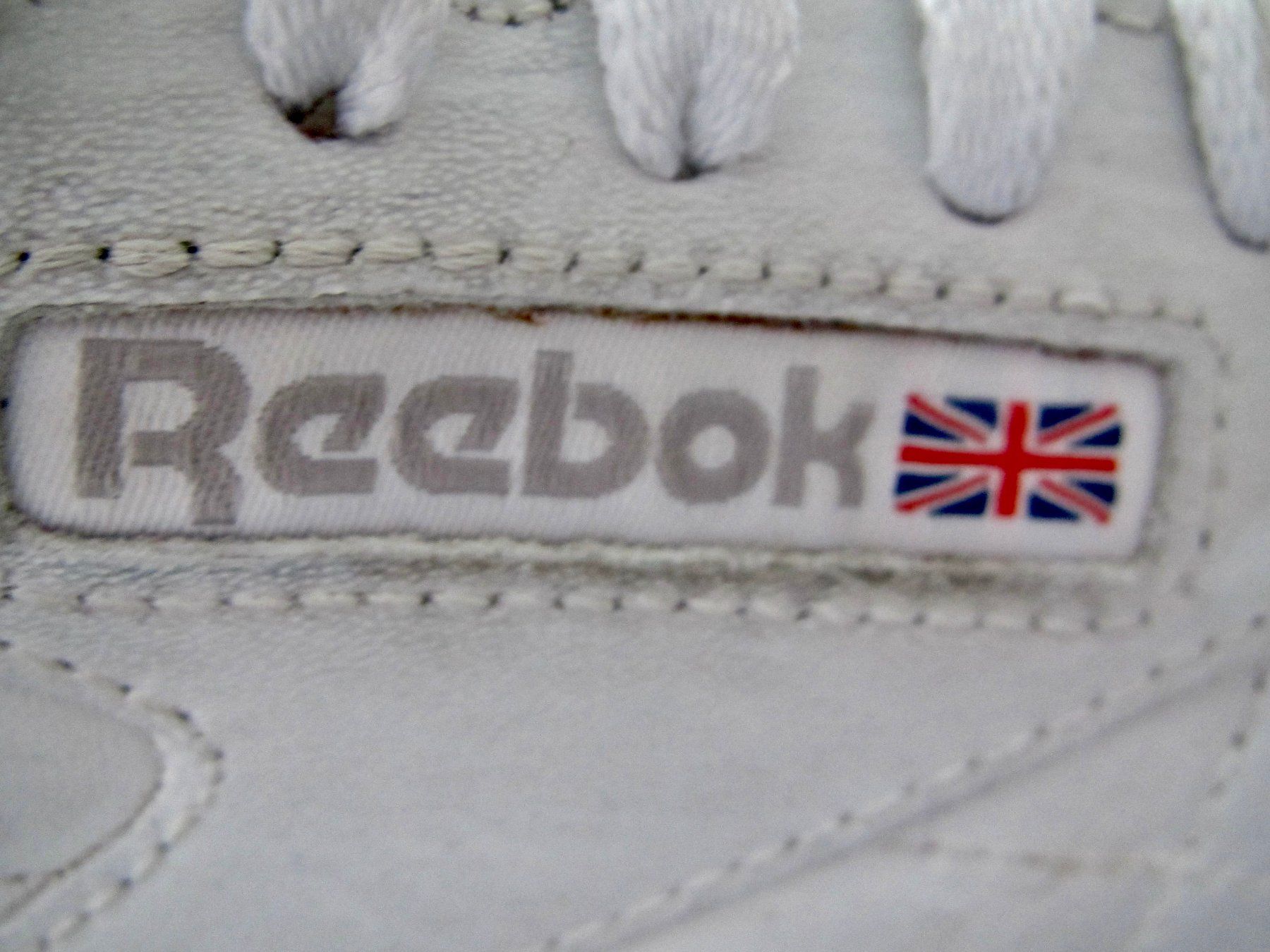 Reebok Chaussures hommes: SNEAKER REEBOK 40,5 – D'occasion à Murten par Selliot 3