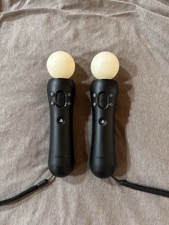 Playstation Move Controllers (Gebraucht) in Arzo für CHF 45 – mit ...