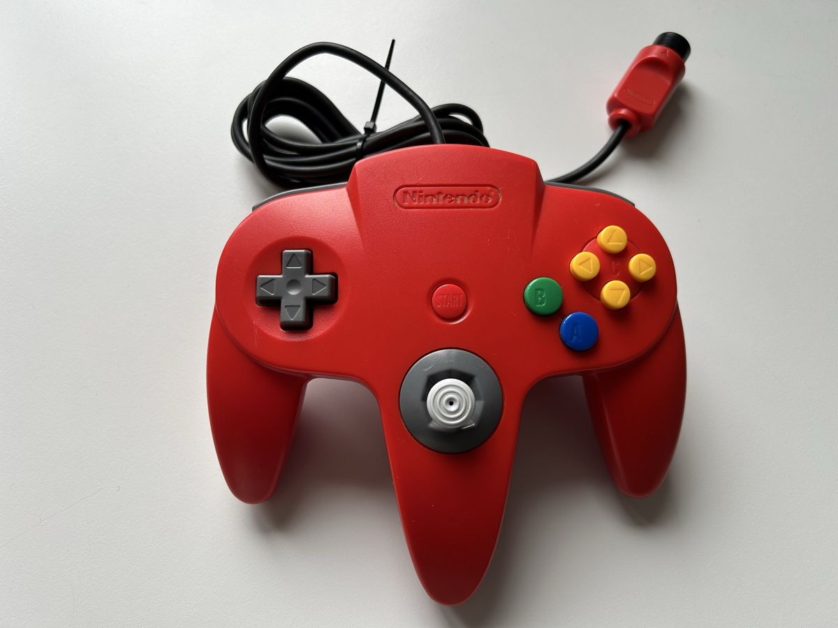 Nintendo Console: Nintendo 64 N64 Original Kontroller Rot – Usato da Belp venduto da retrovideogamers 1