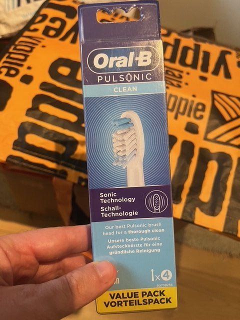 Oral B Cura dei denti: Oral B pulsonic blanc x4 – Nuovo e nell'imballaggio originale da Noville venduto da Berlusconi55