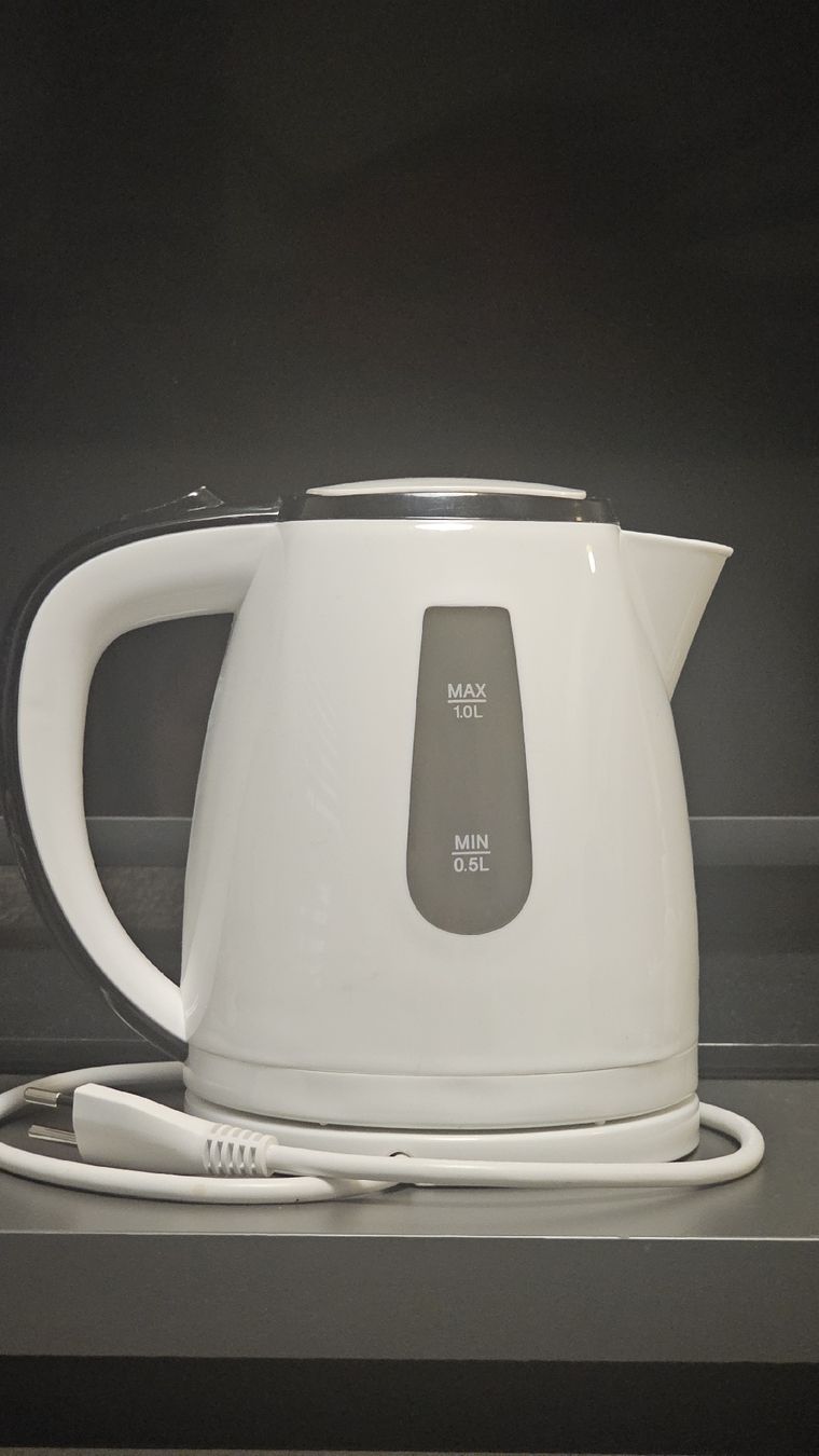 Bollitori: Electric kettle - used only once, like new – Nuovo (secondo la descrizione) da Montreux venduto da ser_v2m9