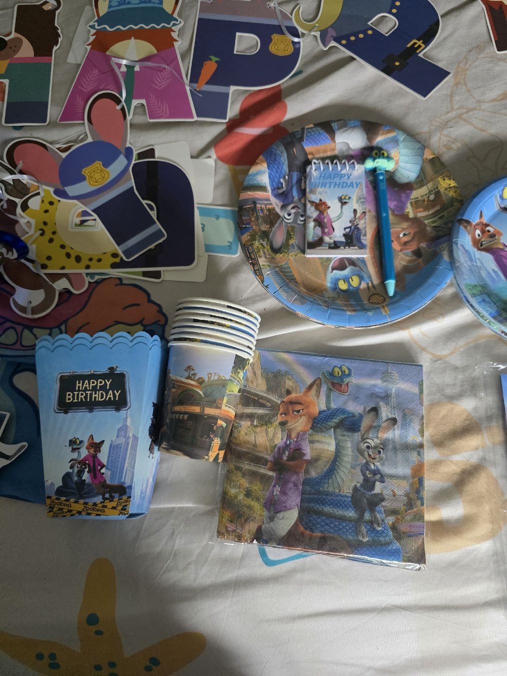 Tutte le decorazioni: Zootropolis Geburstagdeko Set – Nuovo e nell'imballaggio originale da Ebikon venduto da TessStoran 3