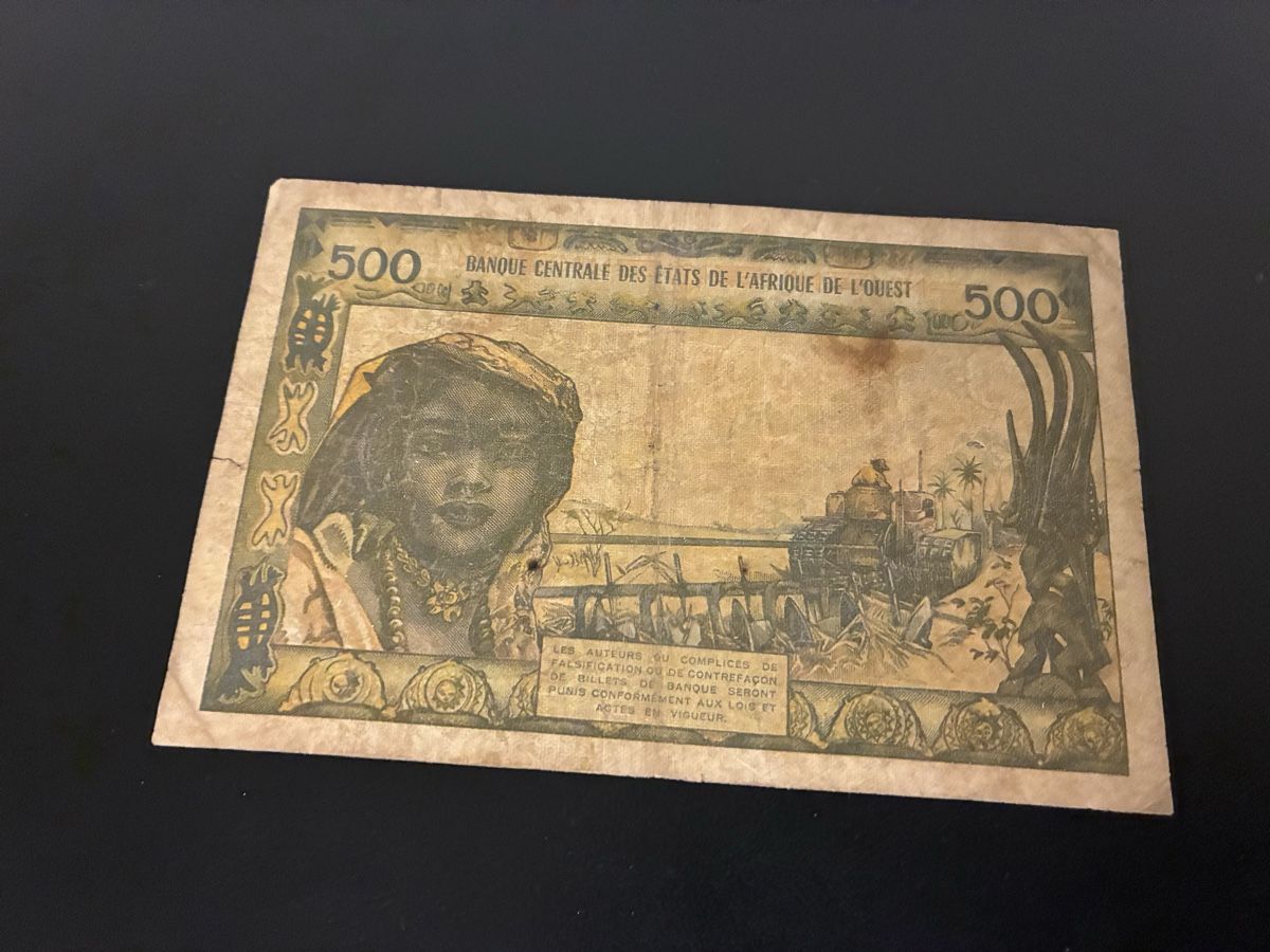 Banconote: 500 Francs – Usato da Dällikon venduto da Woldbanknoten 2