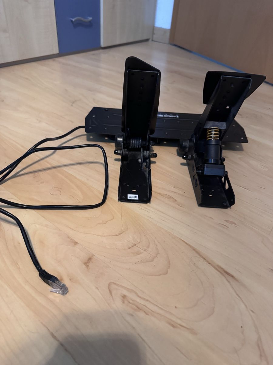 Systèmes de contrôle: MOZA  SR-P Racing Pedals – D'occasion à Trimbach par jen_20 1