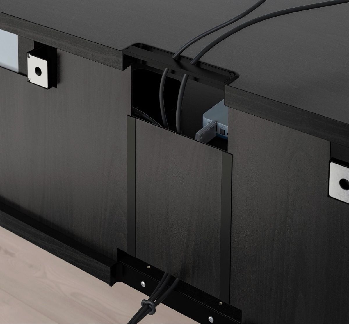 Ikea TV Möbel: TV Möbel Ikea Besta schwarz – Gebraucht aus Salgesch von cel_l7ks 3