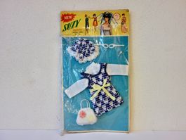 Vintage 60er Puppenkleider für SUZY Puppe originalverpackt