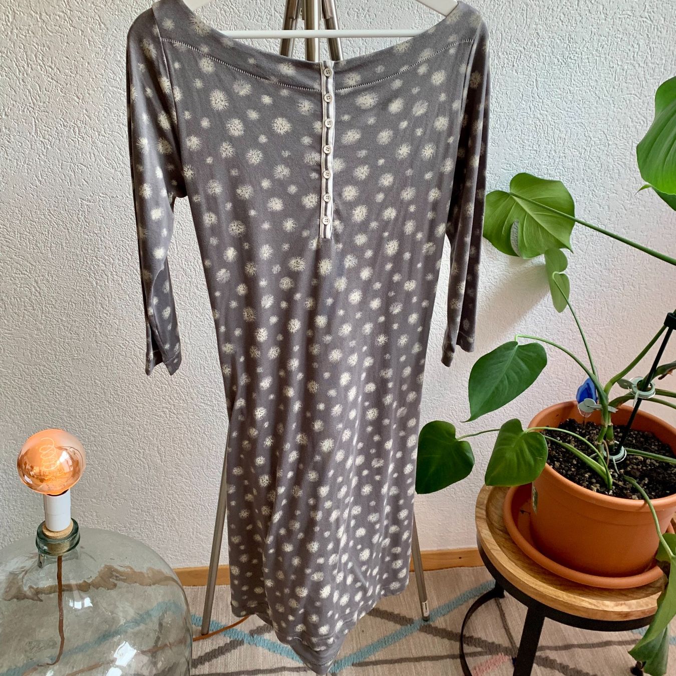 Kleider: Löwenzahn Kleid Grau Gr. S – Gebraucht aus Thalwil von san_685y 2
