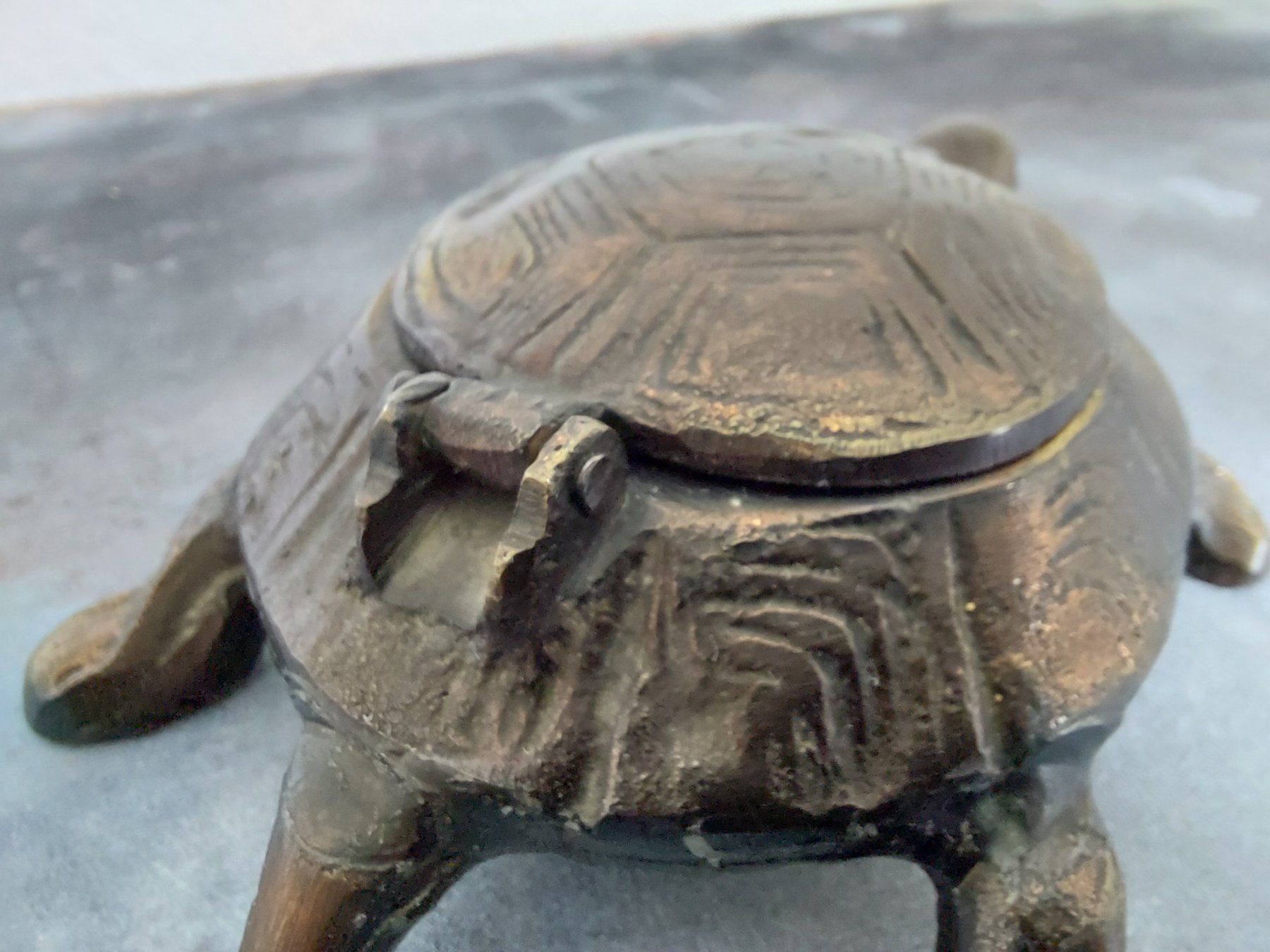 Aschenbecher: Aschenbecher in Schildkrötenform aus Bronce – Gebraucht aus Subingen von K7passt_immer 7