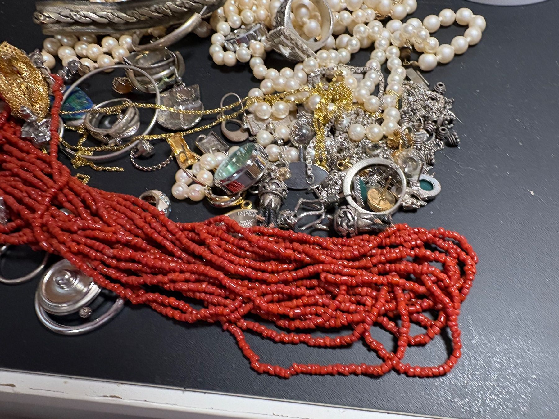 Altri gioielli: Defekte Schmuckstücke, echte Korallen, unechte Perlen – Difettoso da St. Peterzell venduto da verena40 2