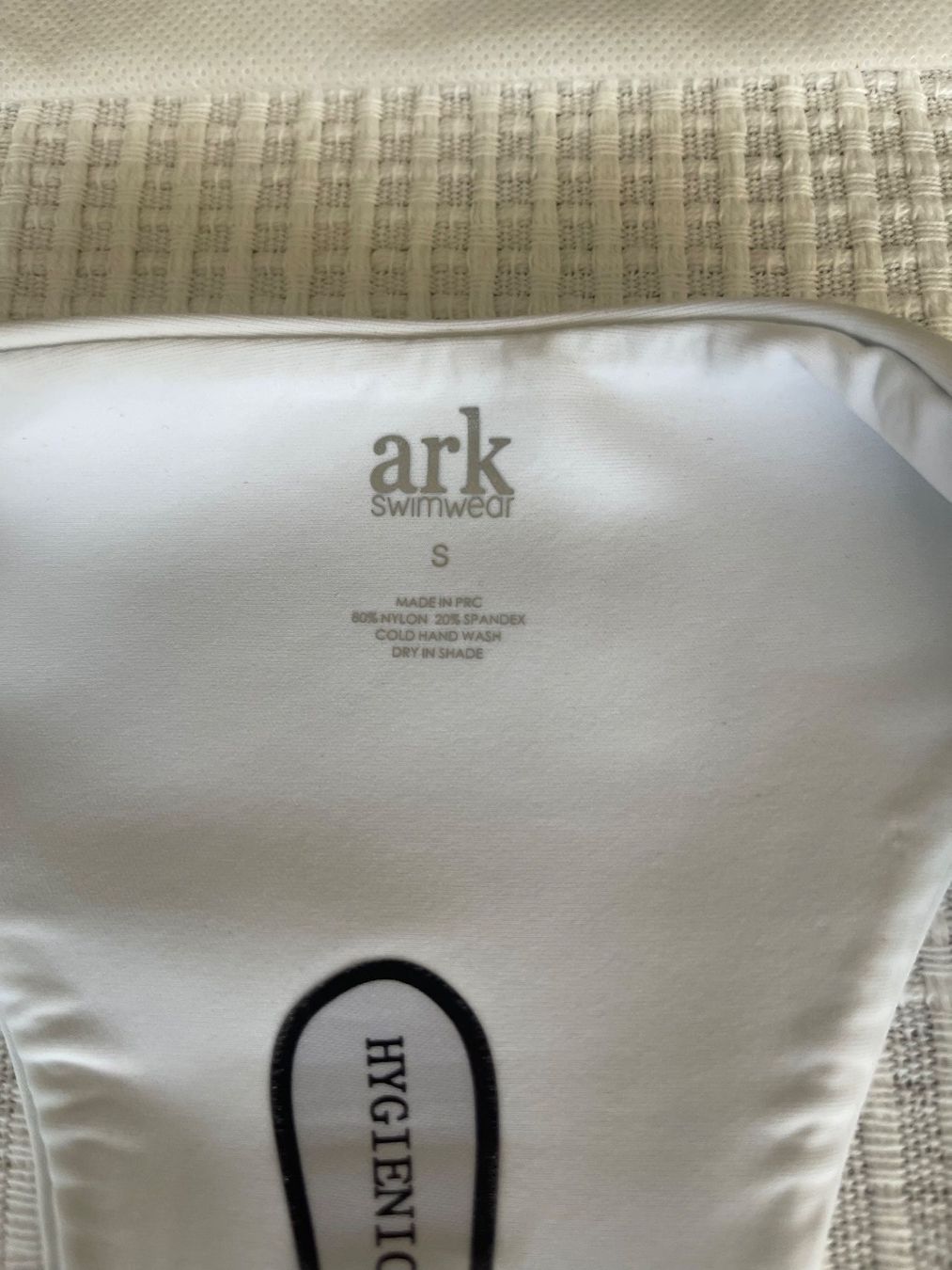 Maillots de bain & Bikinis: Bikini White Ark Gr.34/36 – Neuf avec emballage d'origine à Ftan par ch__68hf 4