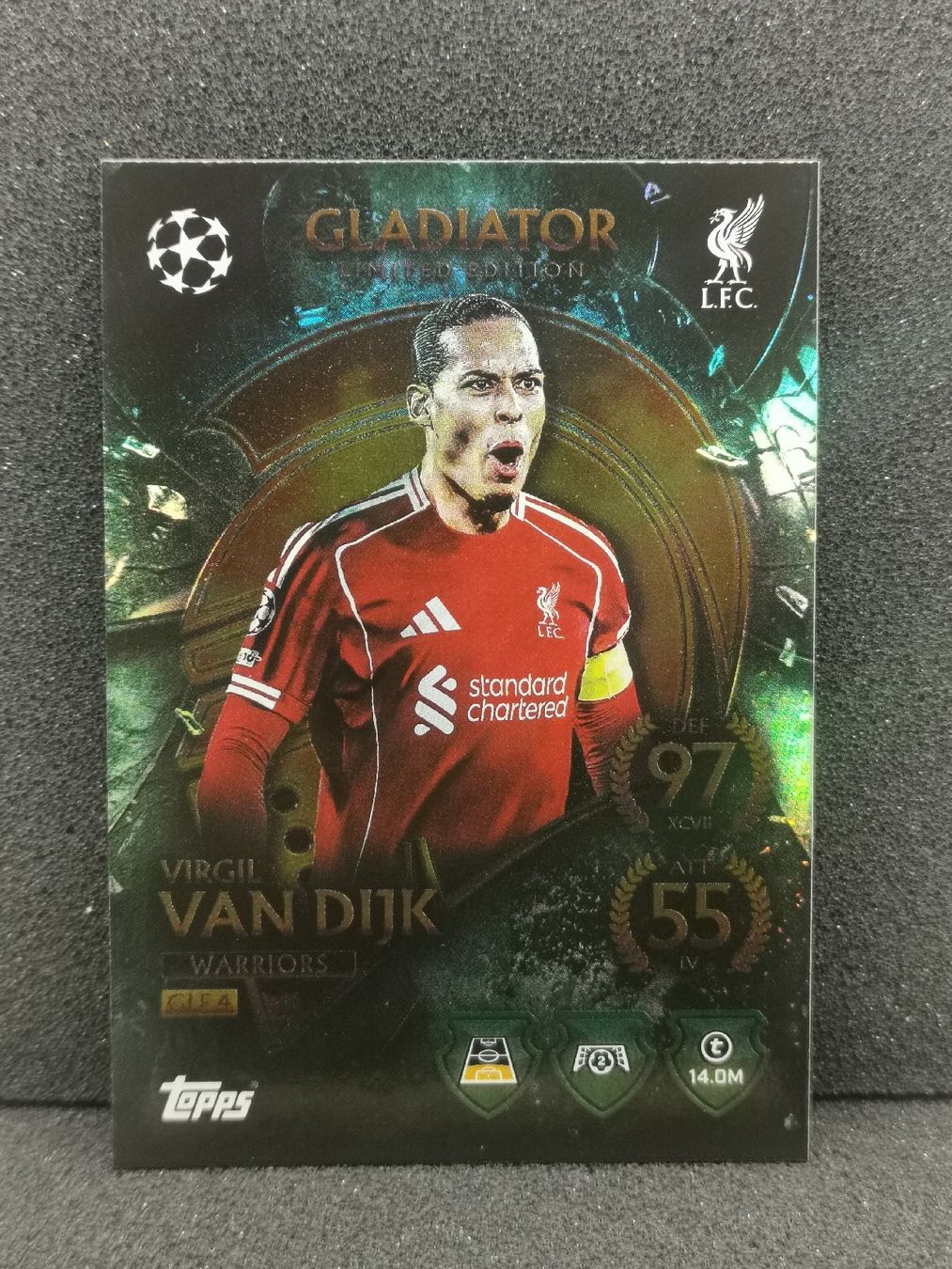 Topps Cartes à collectionner: Match attax 2025 /26 Virgil Van Dijk Gladiator  – D'occasion à Einsiedeln par sza_588x