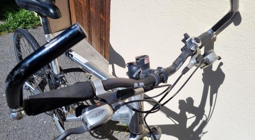 BMC Fourstroke 02 Fahrrad / Vélo (Gebraucht) in Collonges für CHF 290 ...