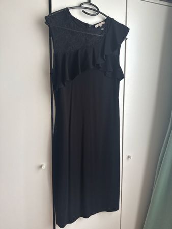 Esprit Abendkleid Schwarz – Elegant mit Spitze & VolantsGrL