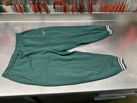 Karl Kani Jogginghose Grösse L dunkelgrün