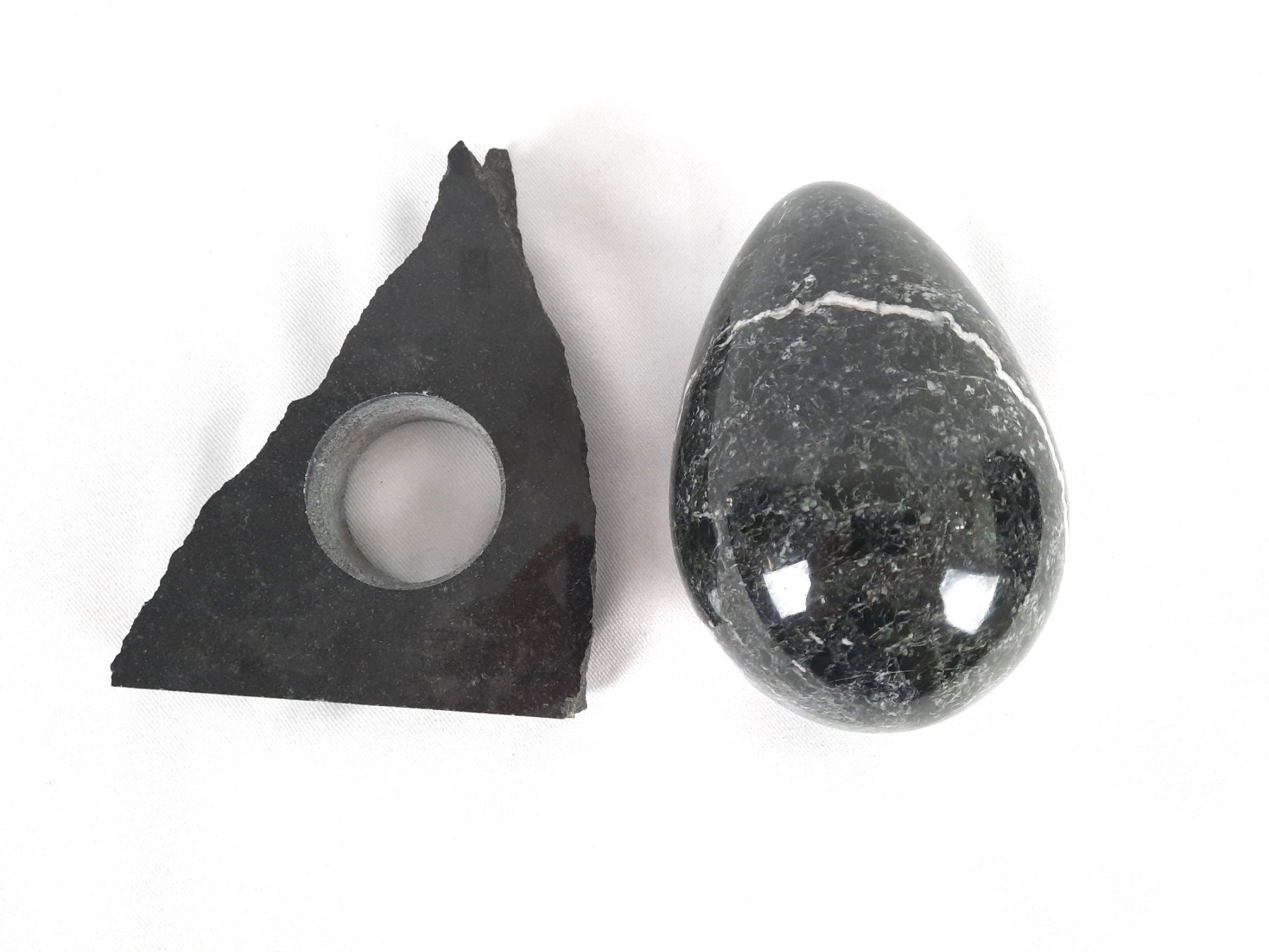 Minéraux & Lithothérapie: Marmor Ei, schwarz/weiss – D'occasion à Beinwil am See par Restwert_Beinwil 4