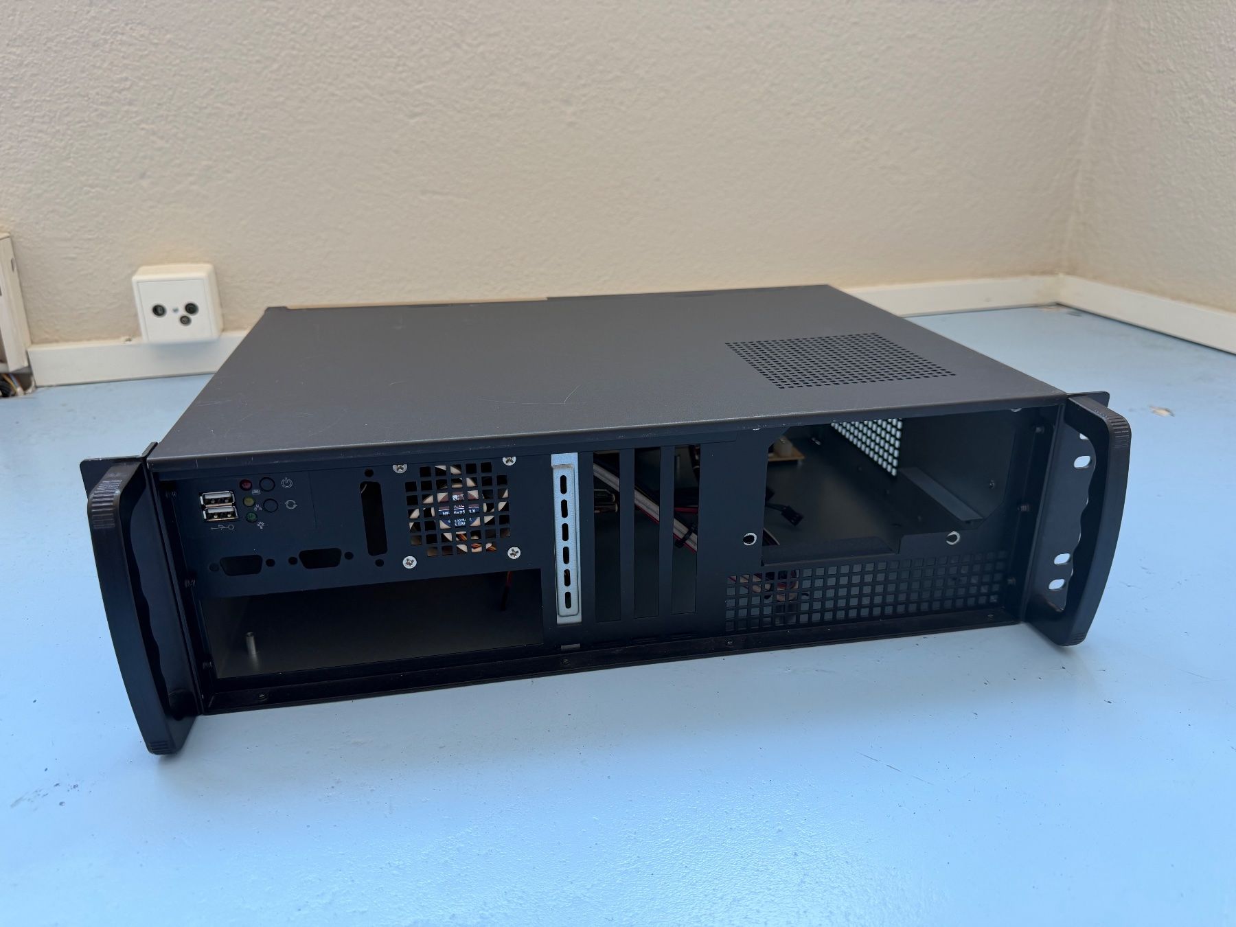 Gehäuse: PC Gehäuse – Gebraucht aus Zürich von mar_hs6l 1