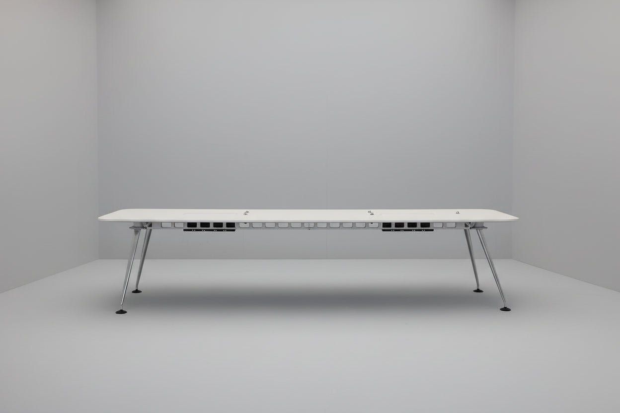 Vitra Tavoli: Vitra MedaMorph Sitzungszimmertisch Untergestell  252cm – Usato da Affoltern am Albis venduto da Zapro 2