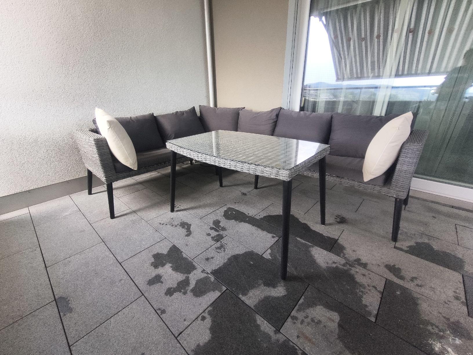 Tischset: Gartentisch und Ecksofa Set  – Gebraucht aus St. Gallenkappel von cora1966 1