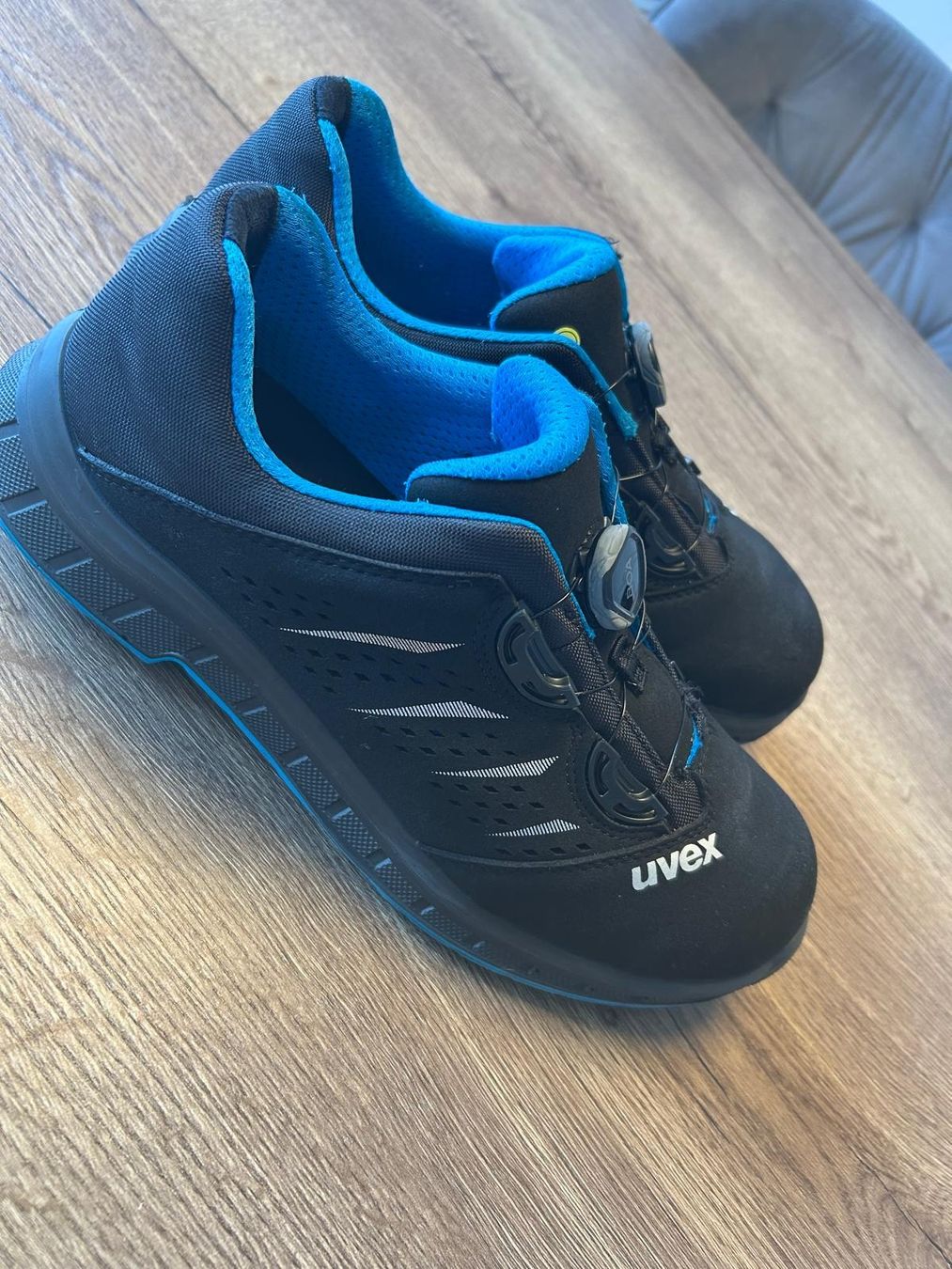 Uvex Scarpe da uomo: Neuwertig Sicherheitschuhe uvex – Usato da Basel venduto da faz_hdd8