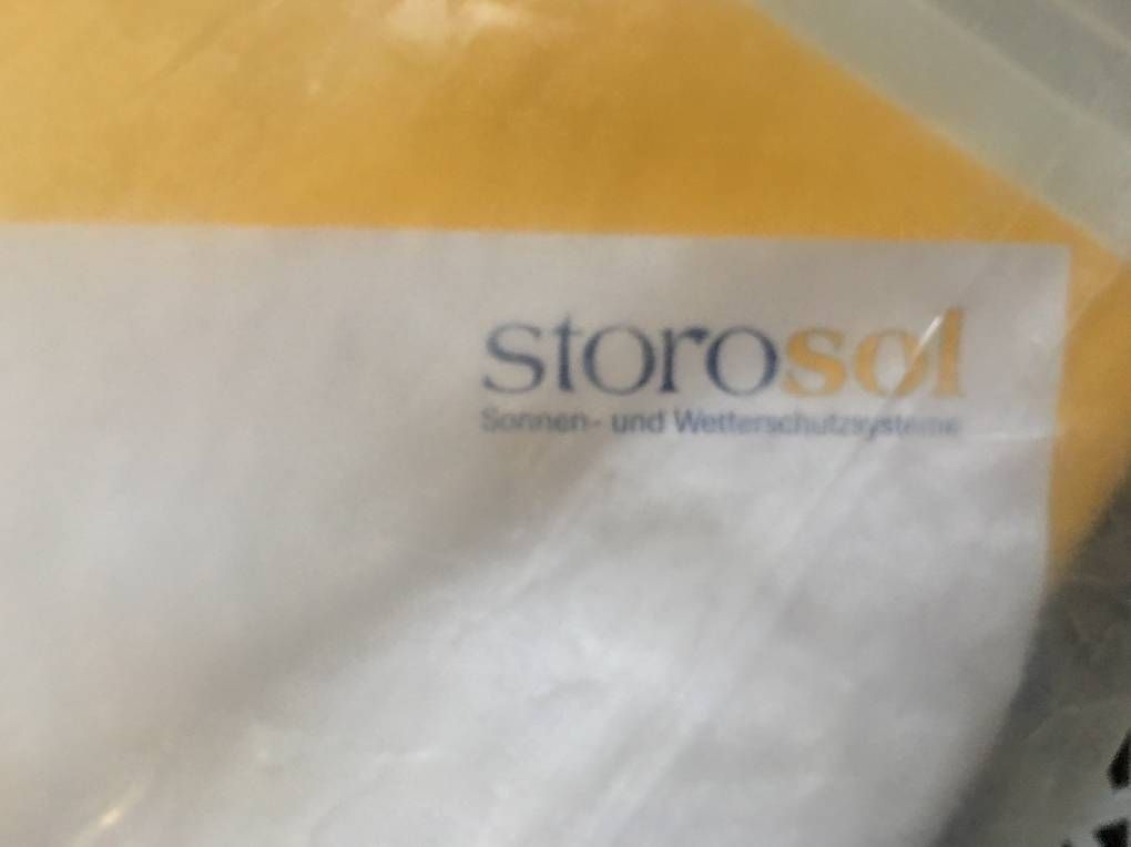 Tessuti: Neu Srorenstoff – Usato da Horgen venduto da Rs25 1