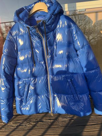 Doudoune Pinko bleue électrique