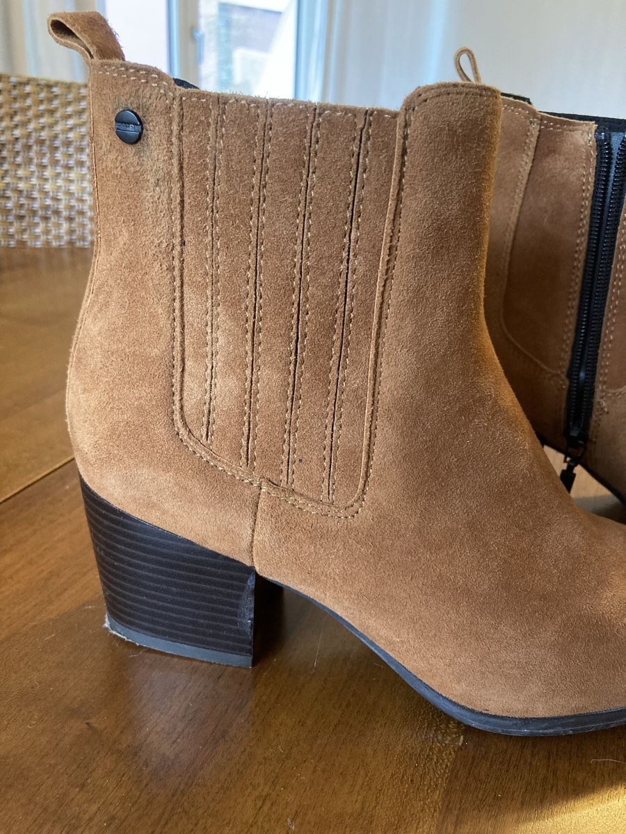 Esprit Scarpe da donna: Esprit Wildleder Stiefeletten Gr. 39 – Usato da Zürich venduto da fra_c6nh 1