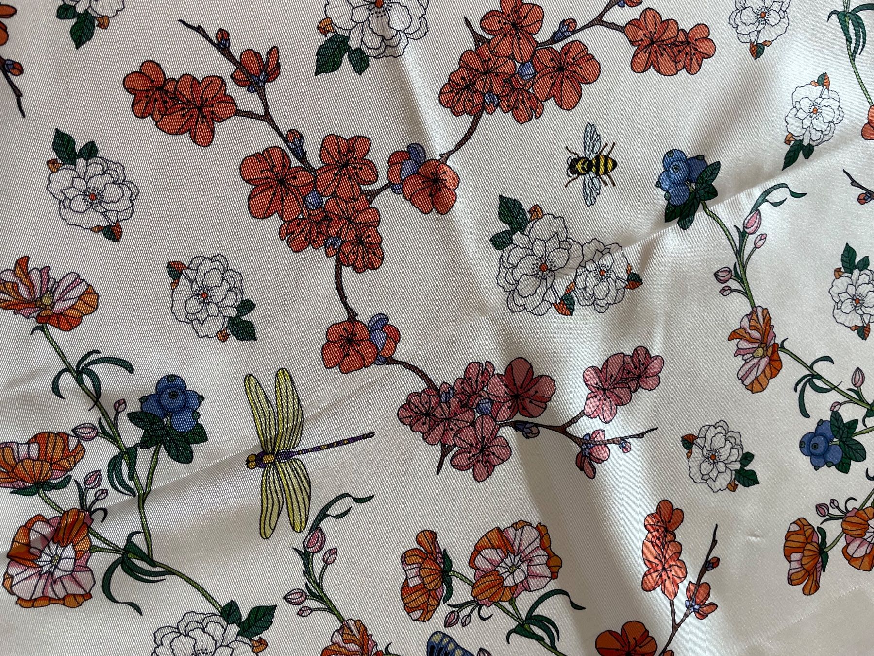 Furla Foulard & Sciarpe: Carree Furla Seide 90x90 – Usato da Gasel venduto da Federscharnier 3