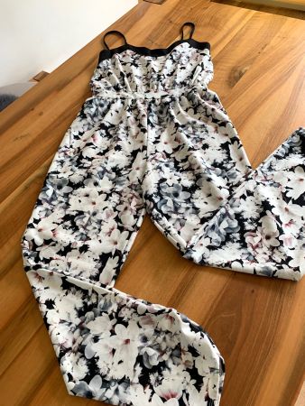 LIPSY LONDON Overall / Jumpsuit / Onesie Gr. 34