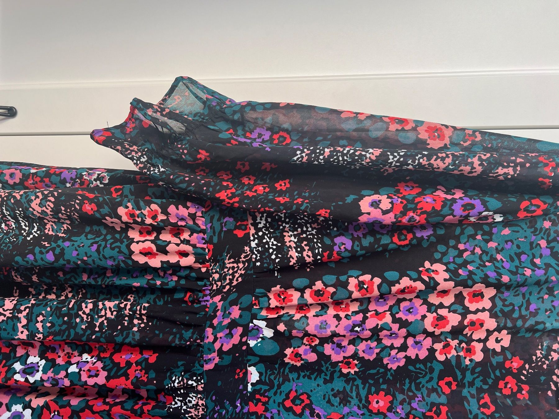 Robes: Robe longue à fleurs Molly Bracken L – D'occasion à Neuchâtel par Thesebootsaremadeforwalking 2