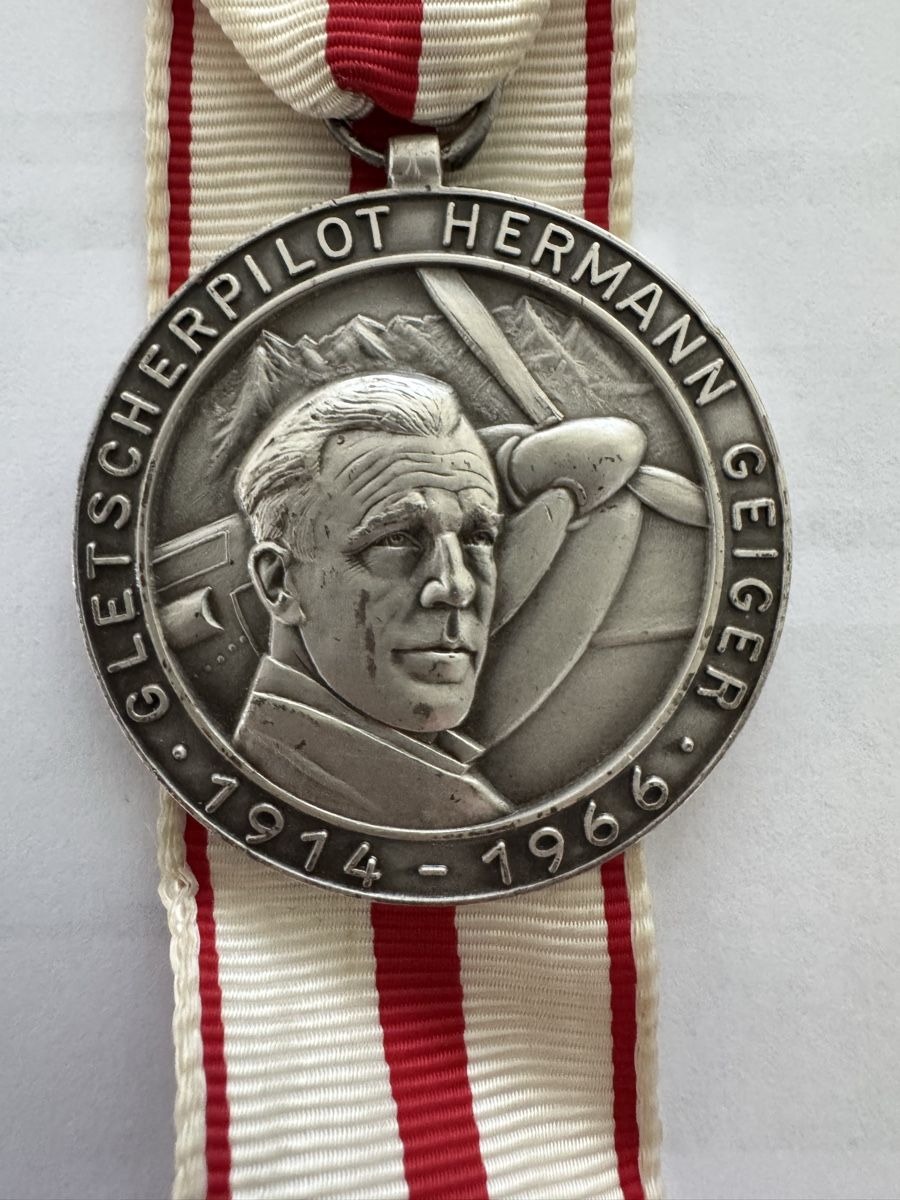 Medaillen: Medaille Gletscherpilot Hermann Geiger 1914-1966 – Gebraucht aus Zürich von Smarties13 1