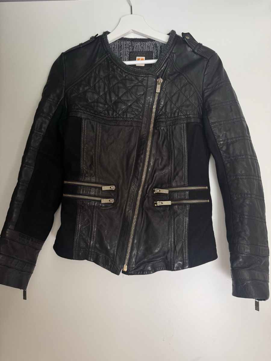Giacche: Hugo Boss Lederjacke in Grösse S – Usato da Tägerwilen venduto da mona.sol