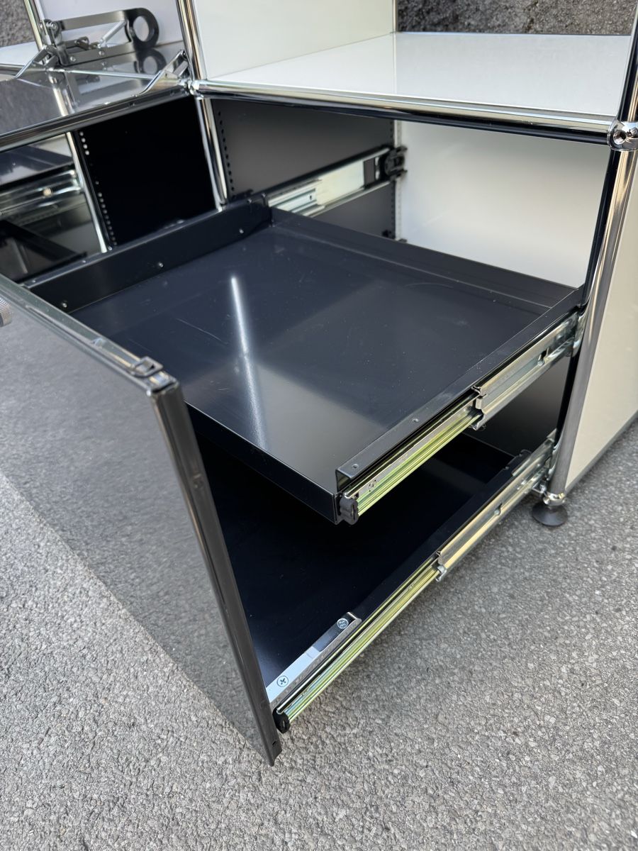 USM Cassettiere: USM Haller Sideboard schwarz/weiss – Usato da Rüti ZH venduto da ZdieKralle 4