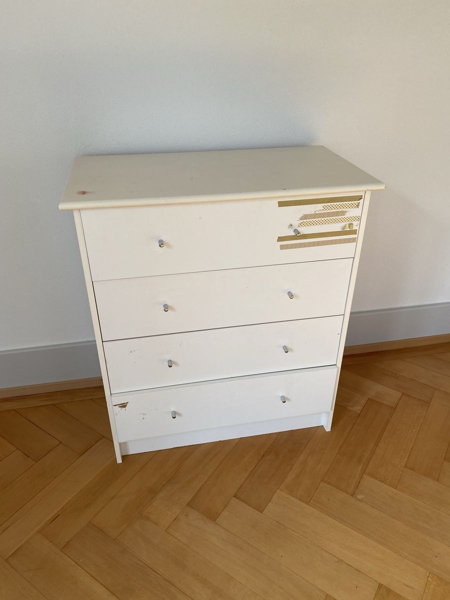 Cassettiere: Kommode / Schrank – Difettoso da Bern venduto da mil_z9zm