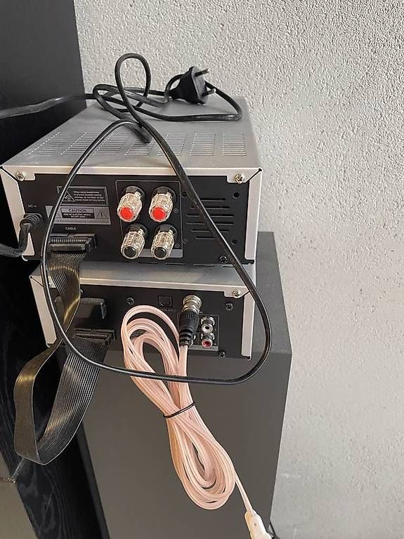Sistemi audio & multimediali: Lecteur CD et USB DAYMOND – Usato da Collombey venduto da Le69ro 3
