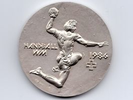 (1708) Medaille Hans Erni 1986, Handball WM Silber