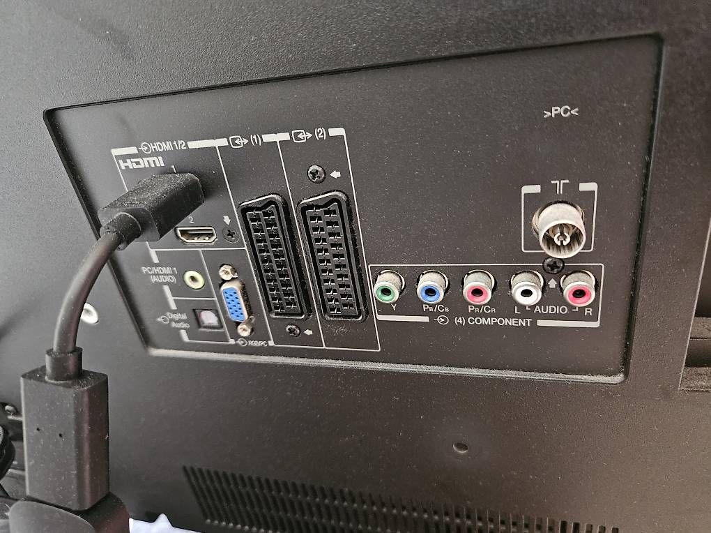 Toshiba Televisori: Fernseher Toshiba LCD 32 Zoll – Usato da Rüschlikon venduto da vii_ndd9 3
