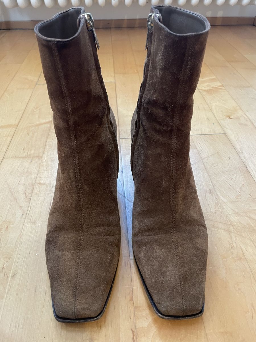 Jimmy Choo Damenschuhe: Stylish Jimmy Choo low boots size 40.5 – Gebraucht aus Yverdon-les-Bains von pen_bbz8 1