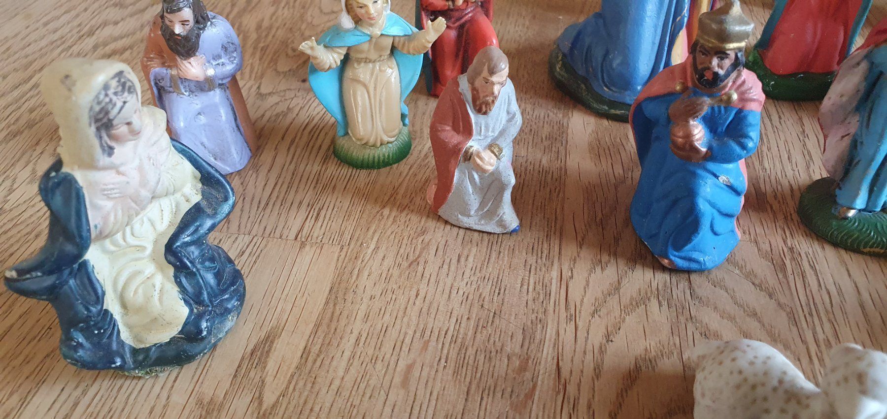 Statuette: Lot  Alte Krippenfiguren – Usato da Flawil venduto da Naphtali 4