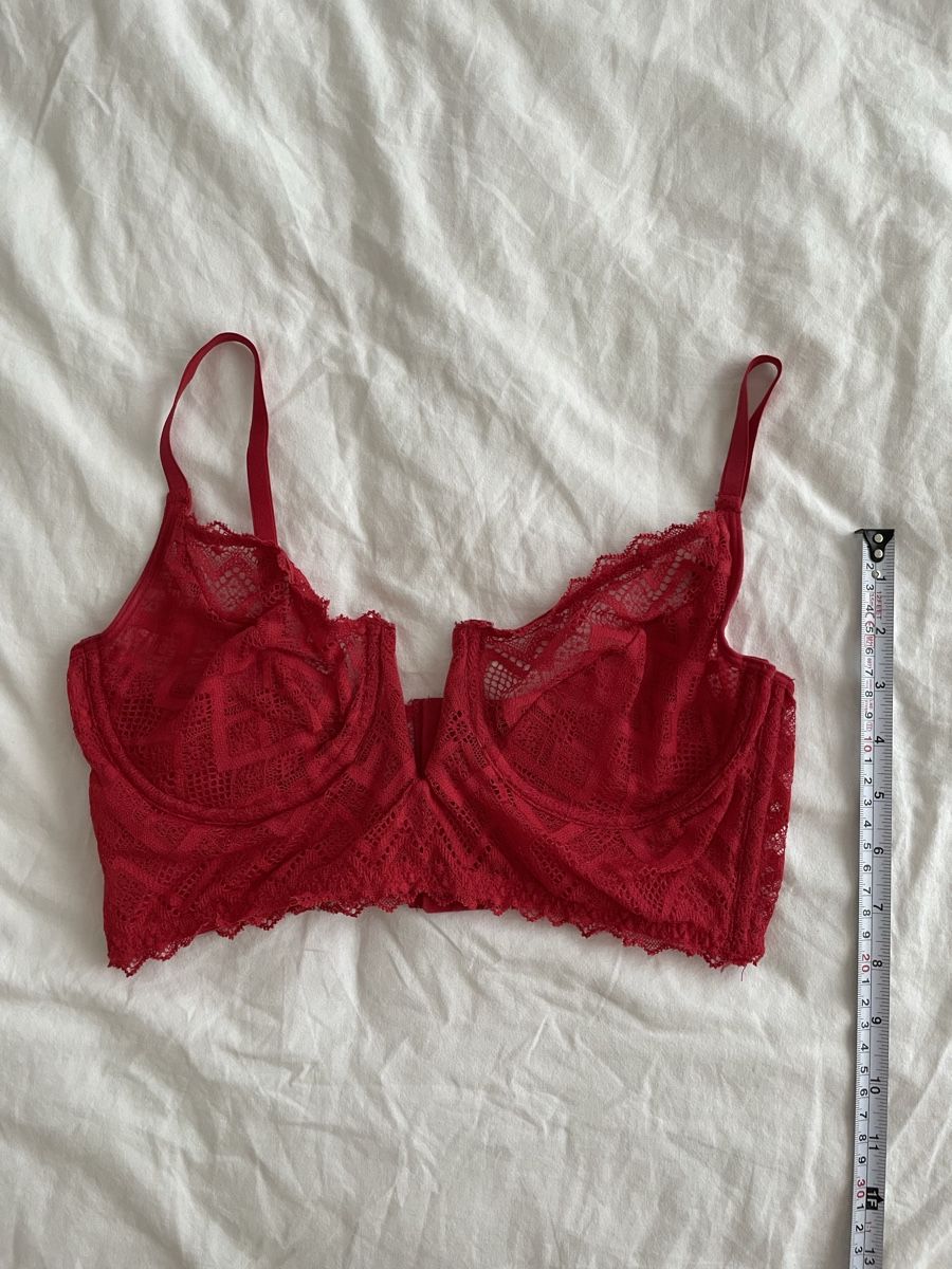Altra biancheria intima: Bügel BH rot Spitze Grösse 75B – Usato da Zürich venduto da vik_isi 3