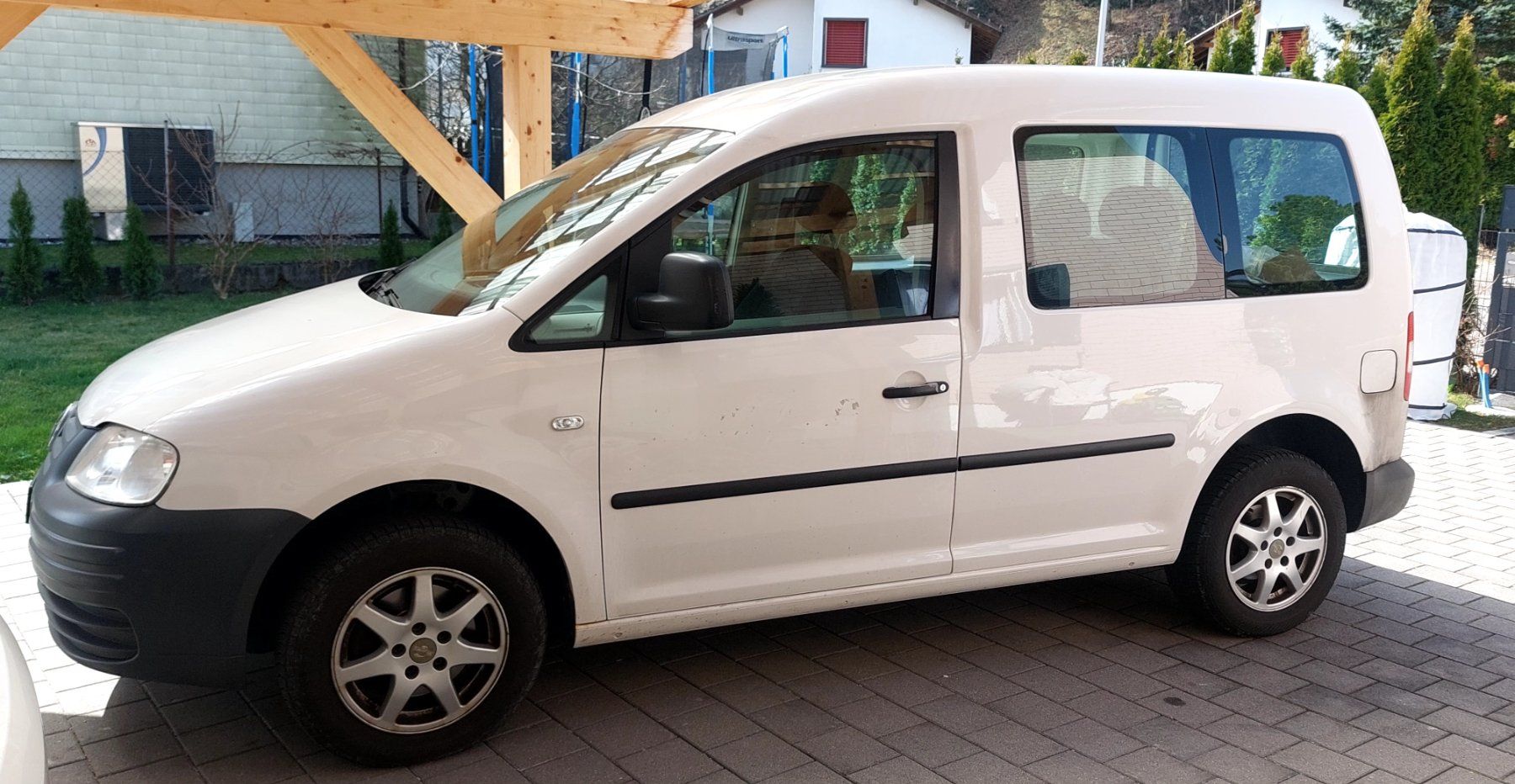 VW Automobili: VW Caddy 1.9 TDI – Usato da Buchs/SG venduto da rockresort